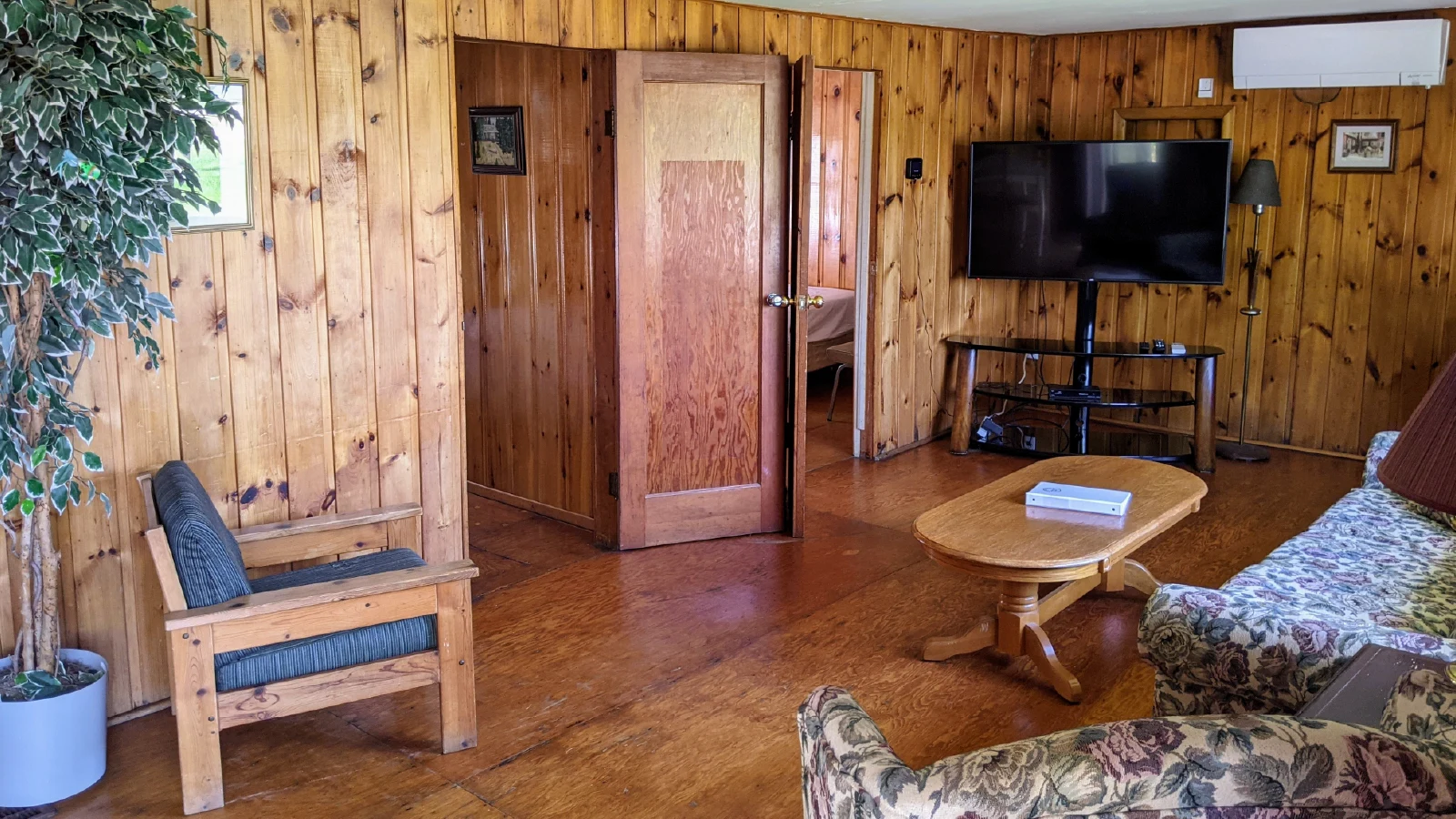 Cottage 10 livingoom